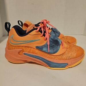Nike Zoom Freak 3 Shoes 'Stay Freaky' Crimson Bliss DO5966-600 Sz 6y